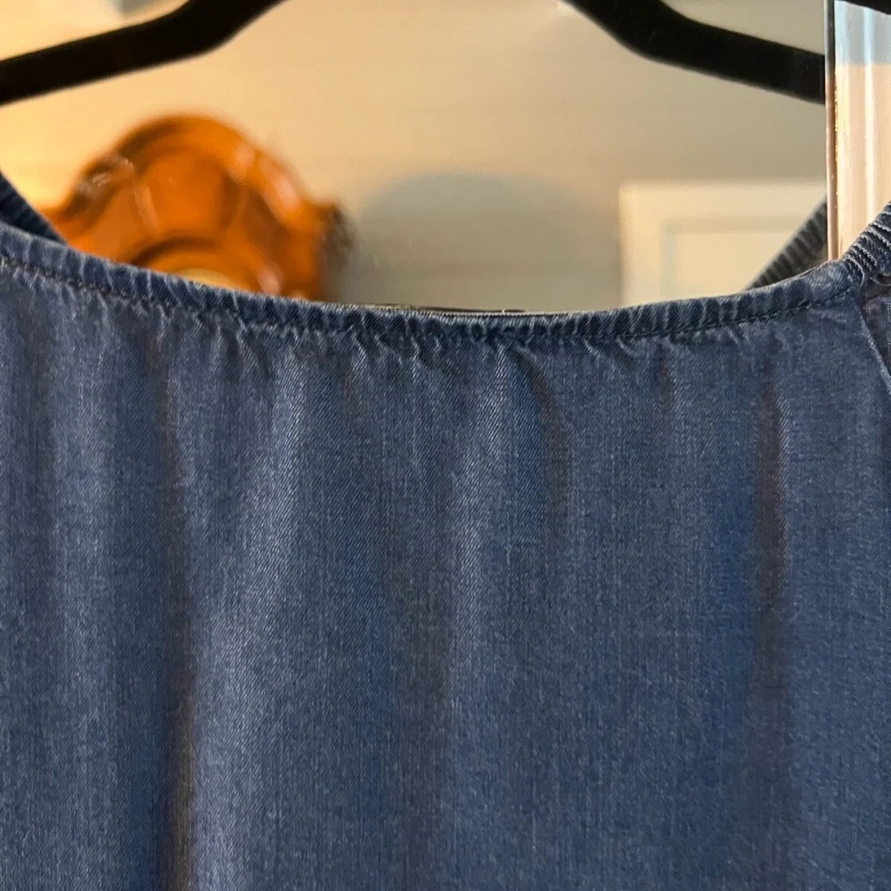 Chic Blue Lace Detail Blouse - Picture 8 of 11